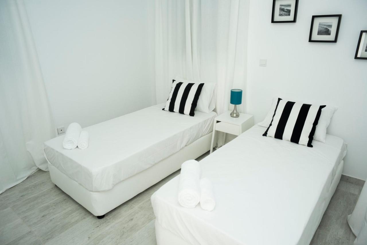Wavebreeze Villas Пафос Екстер'єр фото