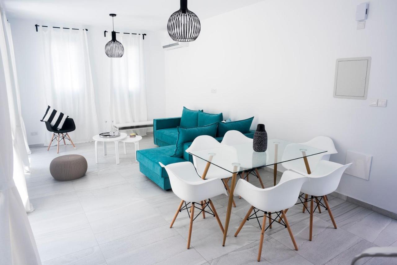 Wavebreeze Villas Пафос Екстер'єр фото