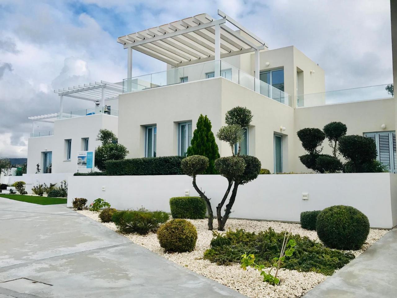 Wavebreeze Villas Пафос Екстер'єр фото