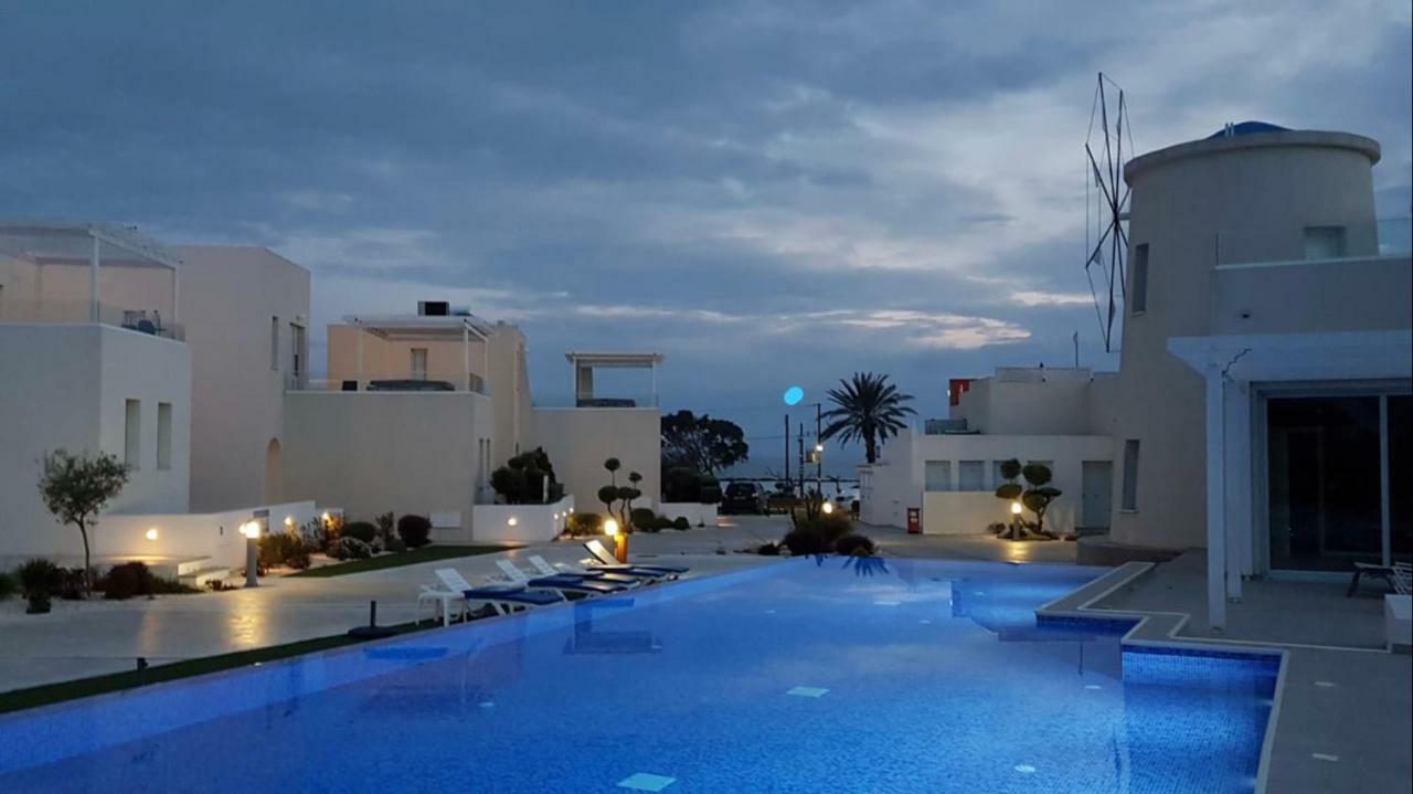 Wavebreeze Villas Пафос Екстер'єр фото